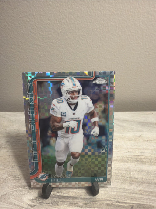 2025 Topps Chrome #185 Tyreek Hill X-Fractor0